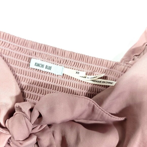 URBAN OUTFITTERS x Kimchi Blue Lola Tie-Front Cropped Top with Puff Sleeve XS - Picture 3 of 11